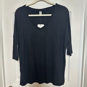 Classic Black V-Neck Long Sleeve Top